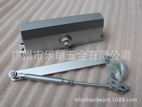 90度定位闭门器哪家好？